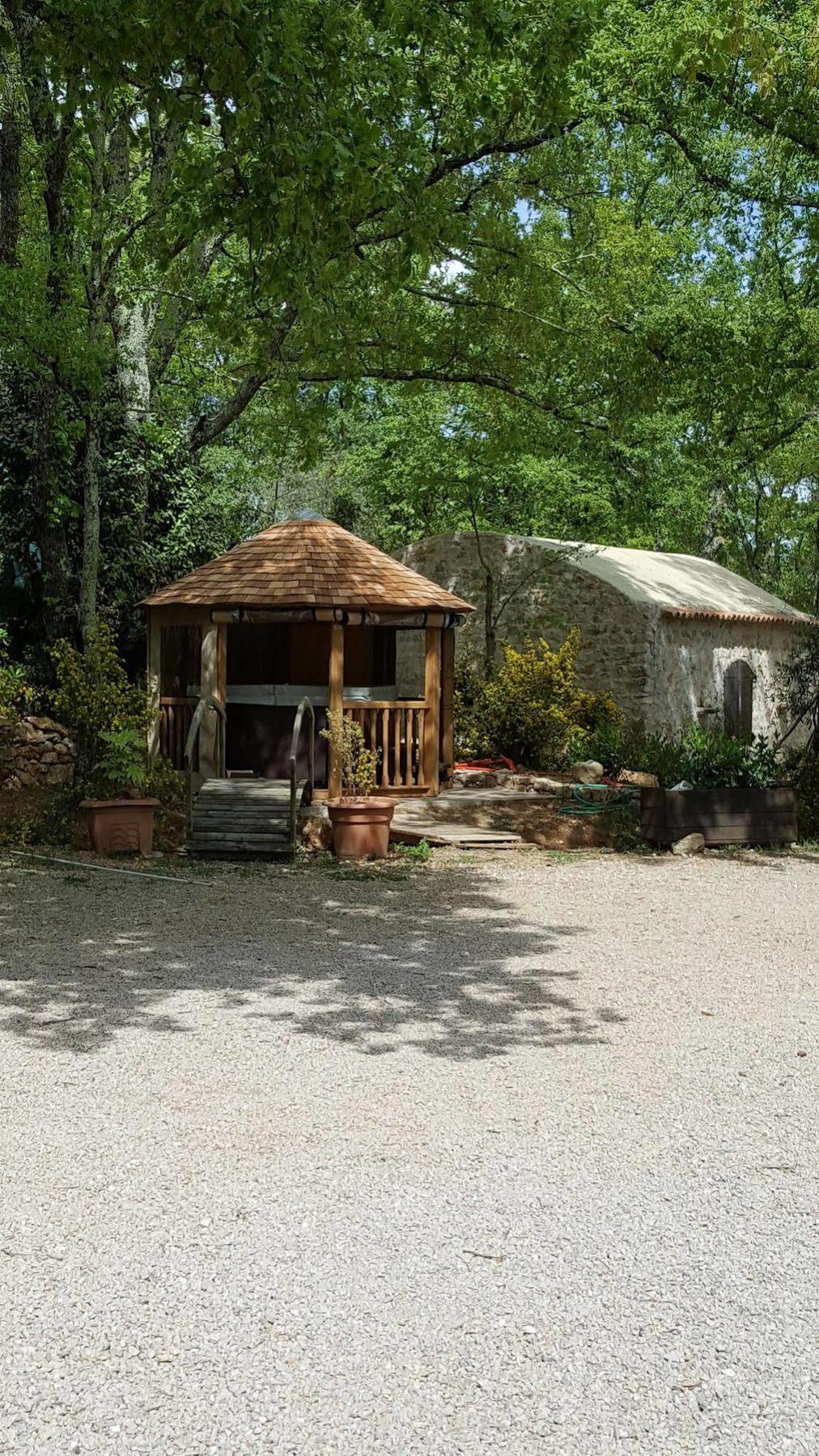 Le Donjon Des Combes Et Son Spa Fayence Exterior photo
