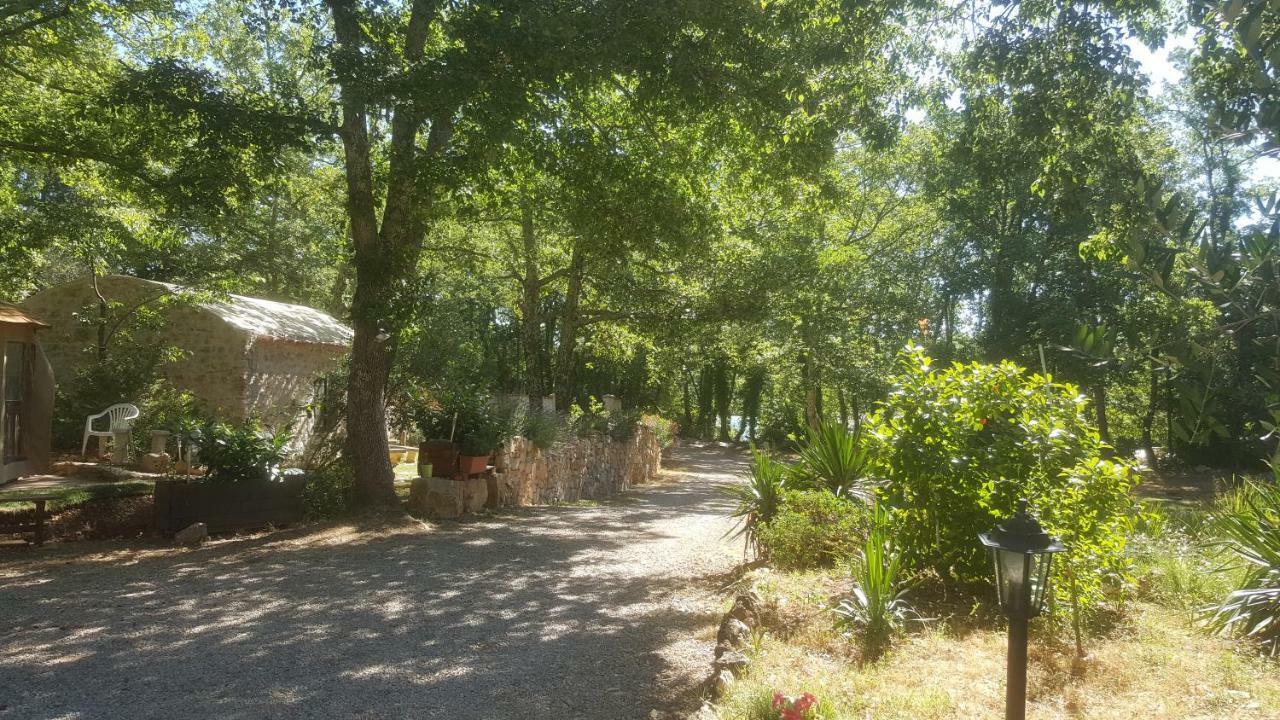 Le Donjon Des Combes Et Son Spa Fayence Exterior photo